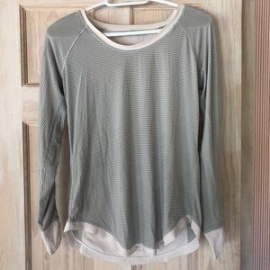 LuLulemon long sleeve - Size 4
